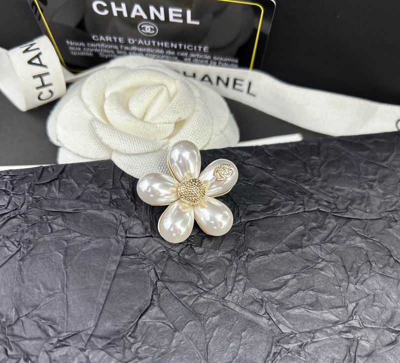 Chanel Brooch 1lyx90 (7)